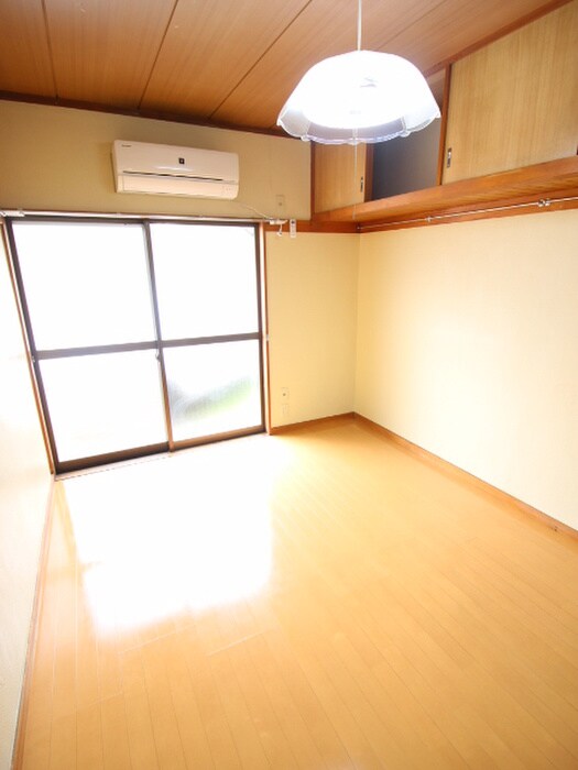 物件内観写真15　(居室)