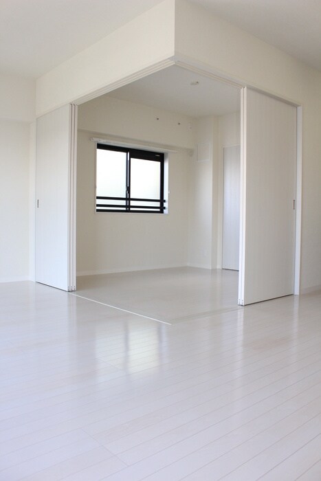 物件内観写真11　(居室)