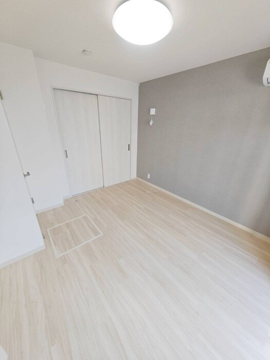 物件内観写真13　(居室)