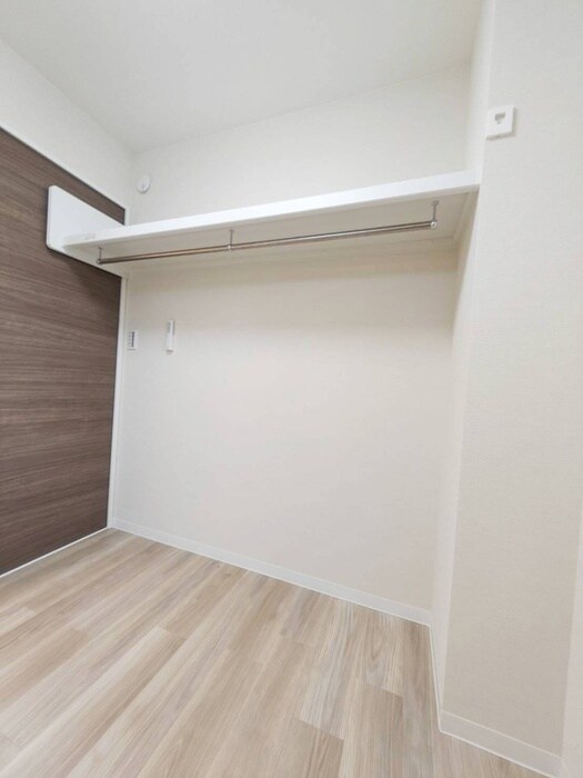 物件内観写真8　(収納)