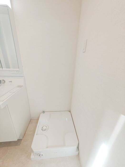 物件内観写真7　(洗濯機置場)