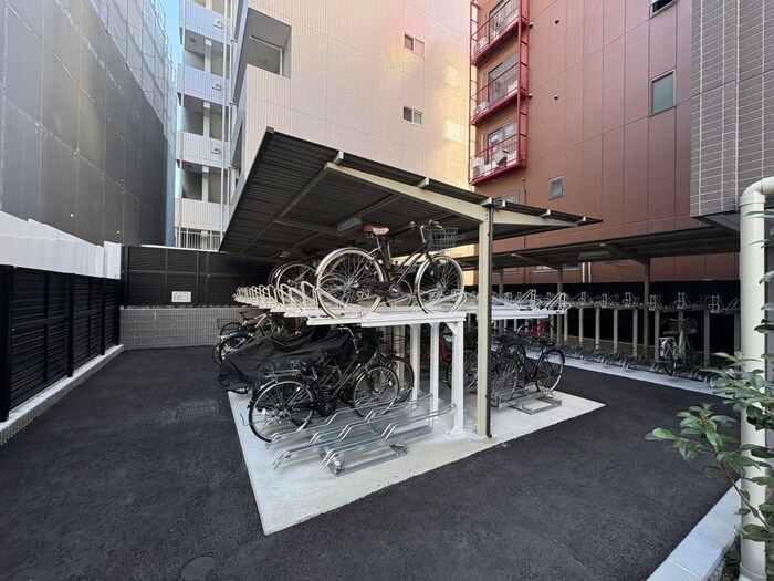 物件外観写真5　(駐輪場)