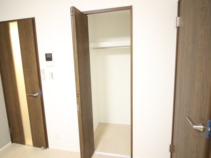 物件内観写真10　(収納)