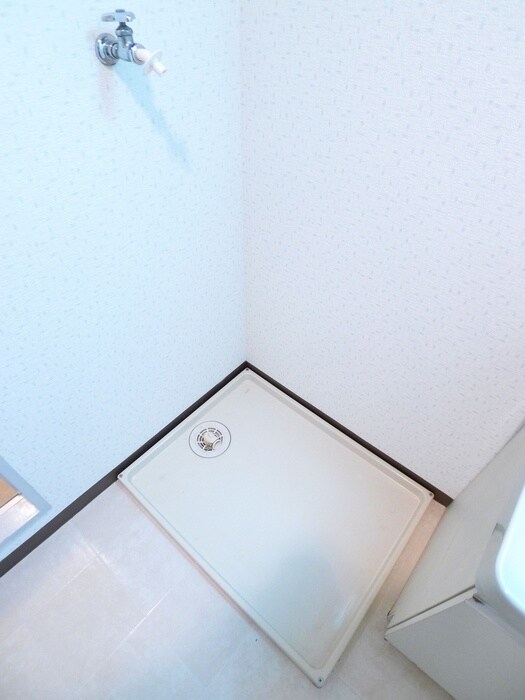 物件内観写真17　(洗濯機置場)