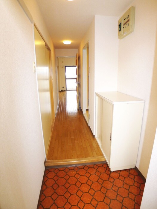 物件内観写真18　(廊下)
