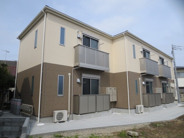 物件外観写真1　(外観写真)