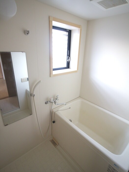 物件内観写真12　(バス／シャワールーム等)