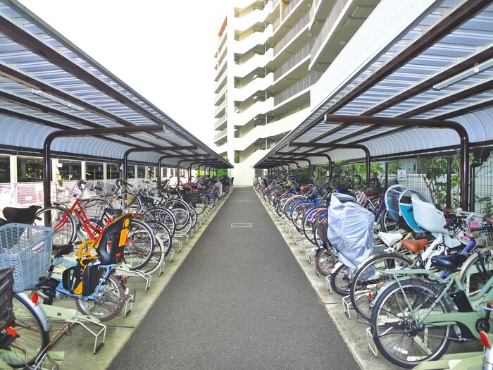物件外観写真5　(駐輪場)