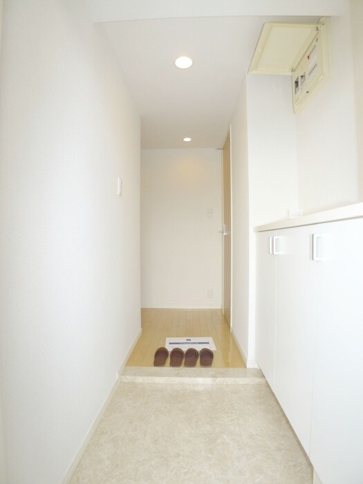 物件内観写真17　(玄関)