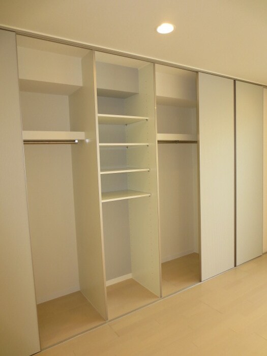 物件内観写真15　(収納)