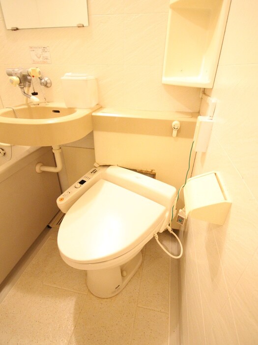 物件内観写真14　(トイレ)