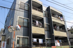 栄ハイツ外観写真
