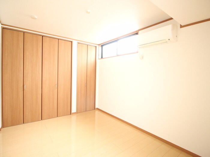 物件内観写真10　(居室)