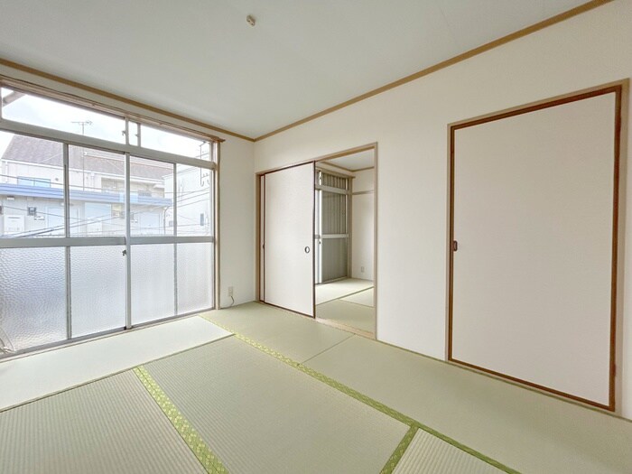 物件内観写真8　(居室)