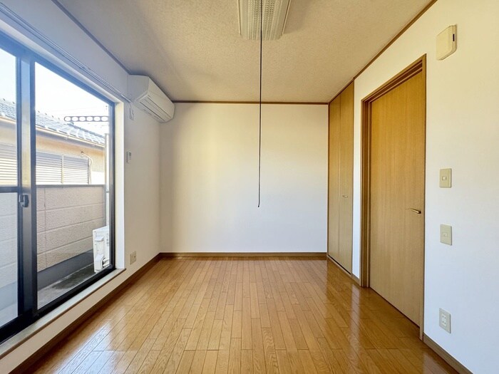 物件内観写真11　(居室)