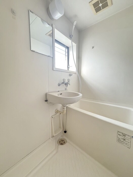 物件内観写真13　(バス／シャワールーム等)