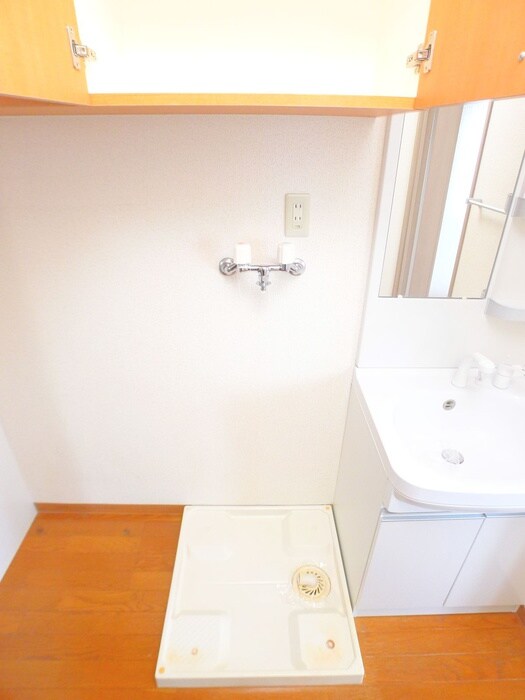 物件内観写真19　(洗濯機置場)