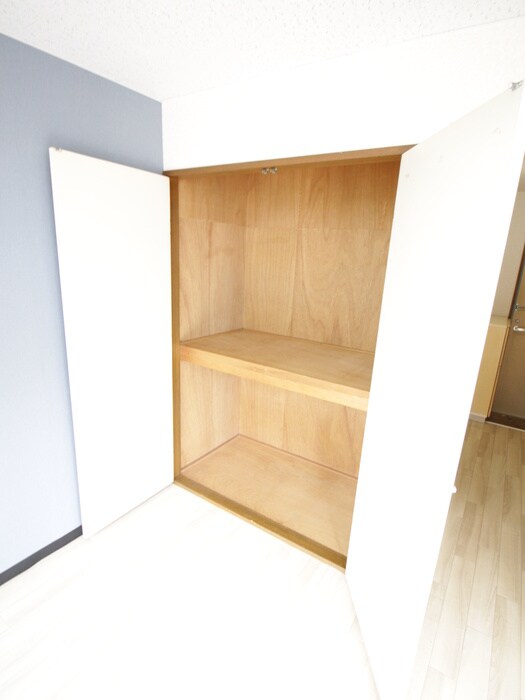 物件内観写真15　(収納)