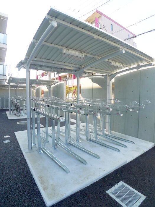 物件外観写真4　(駐輪場)