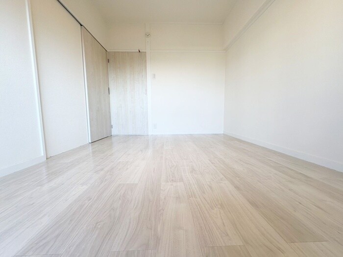 物件内観写真9　(居室)