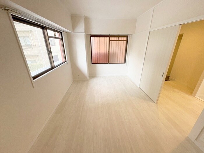 物件内観写真10　(居室)