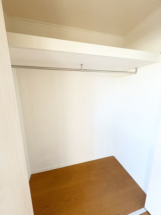 物件内観写真12　(収納)