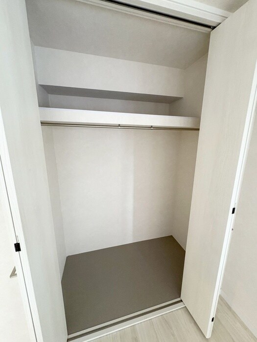 物件内観写真12　(収納)