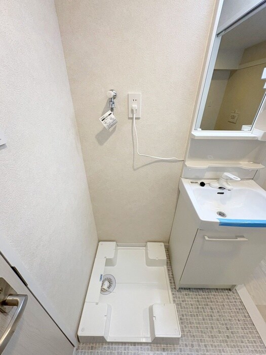 物件内観写真18　(洗濯機置場)