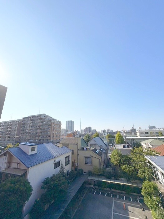 物件内観写真22　(室内からの展望)