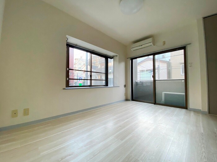 物件内観写真8　(居室)