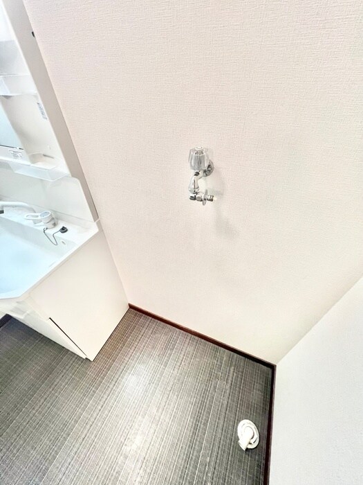 物件内観写真14　(洗濯機置場)