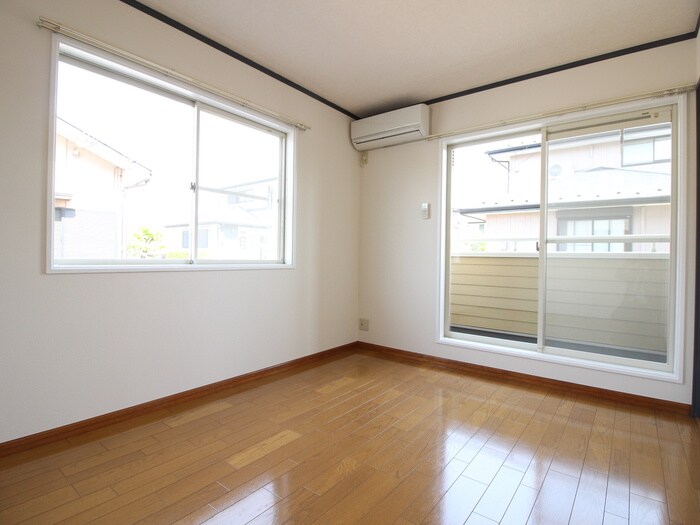 物件内観写真8　(居室)