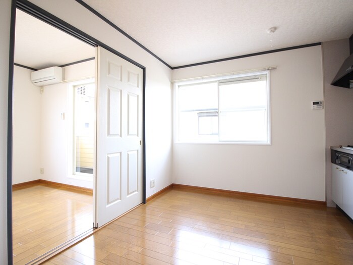 物件内観写真13　(居室)