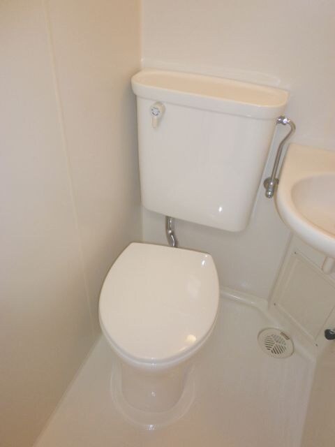 物件内観写真12　(トイレ)