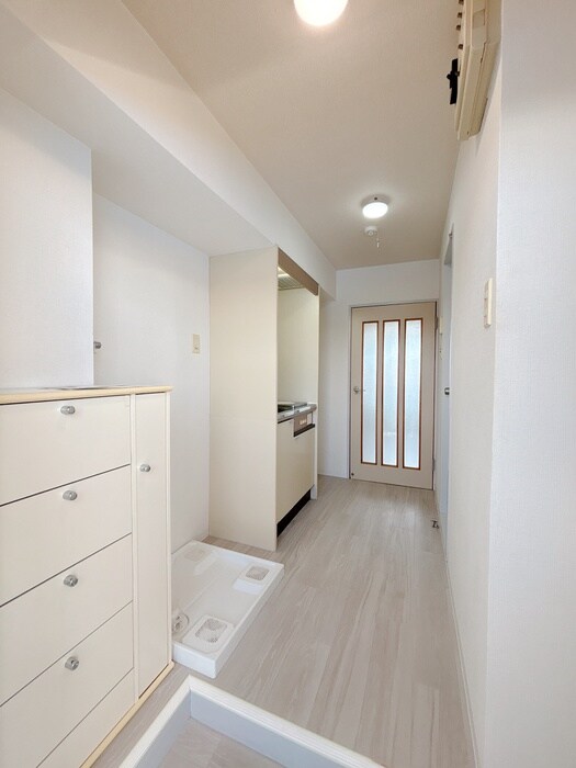 物件内観写真16　(廊下)