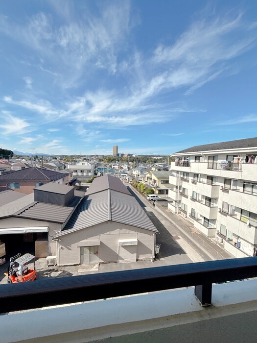 物件内観写真18　(室内からの展望)