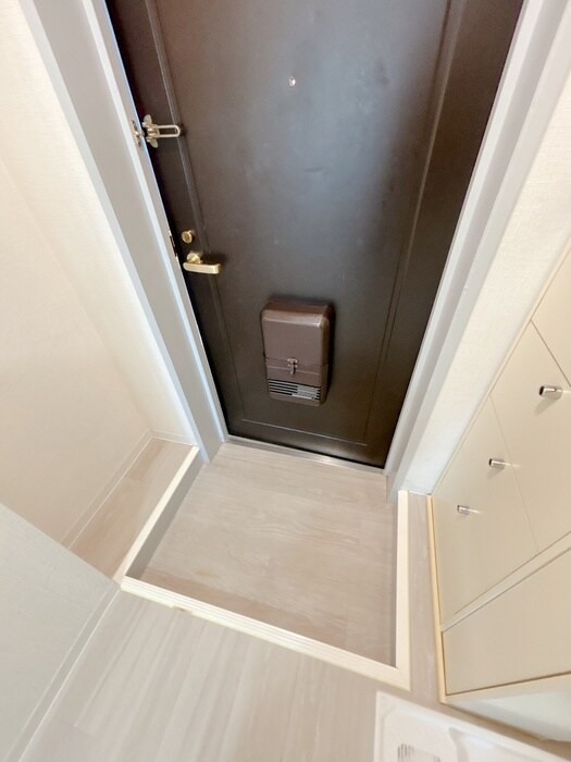 物件内観写真21　(玄関)