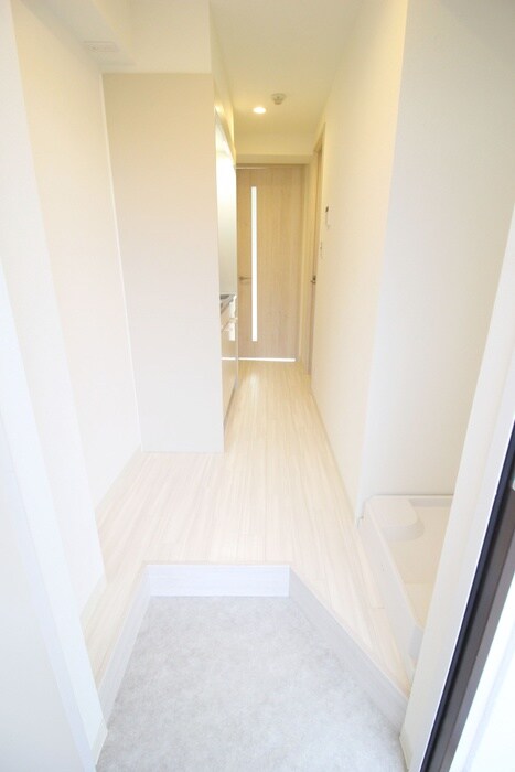 物件内観写真7　(玄関)