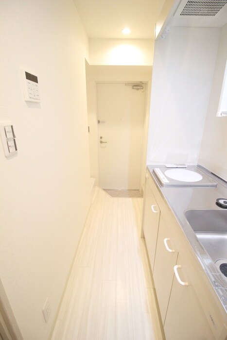 物件内観写真11　(廊下)