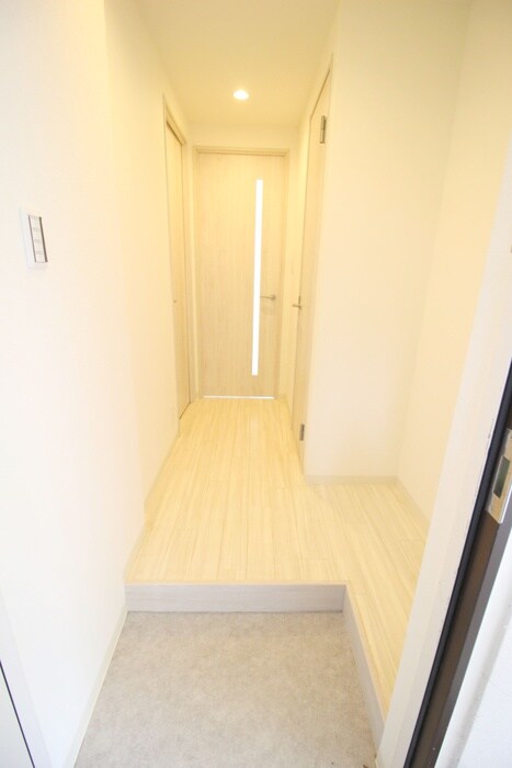 物件内観写真17　(玄関)