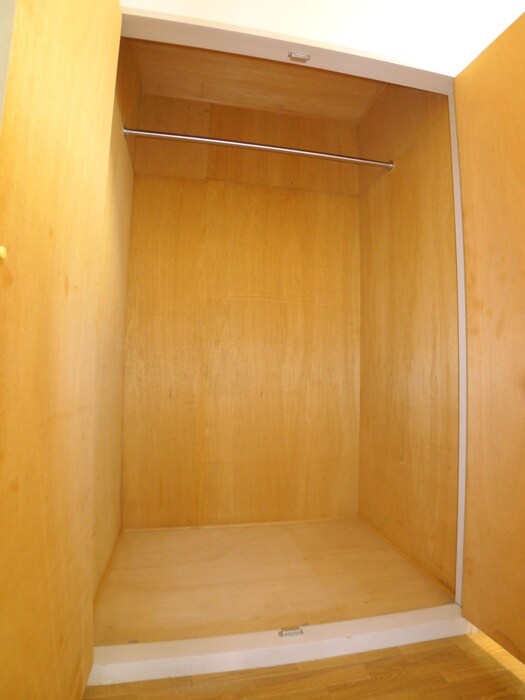 物件内観写真12　(収納)