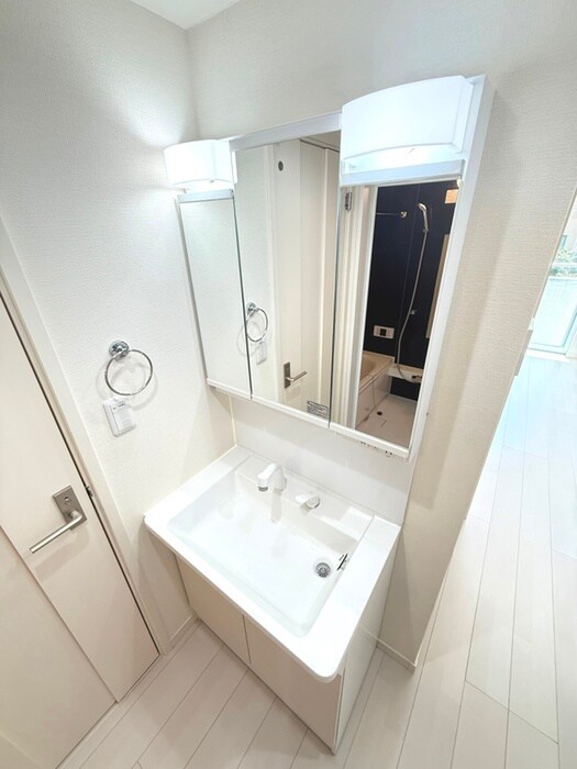 物件内観写真13　(洗面)