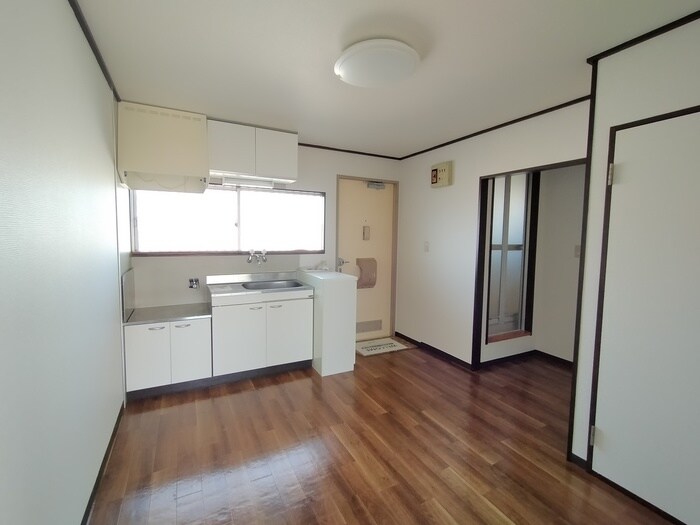 物件内観写真7　(居室)