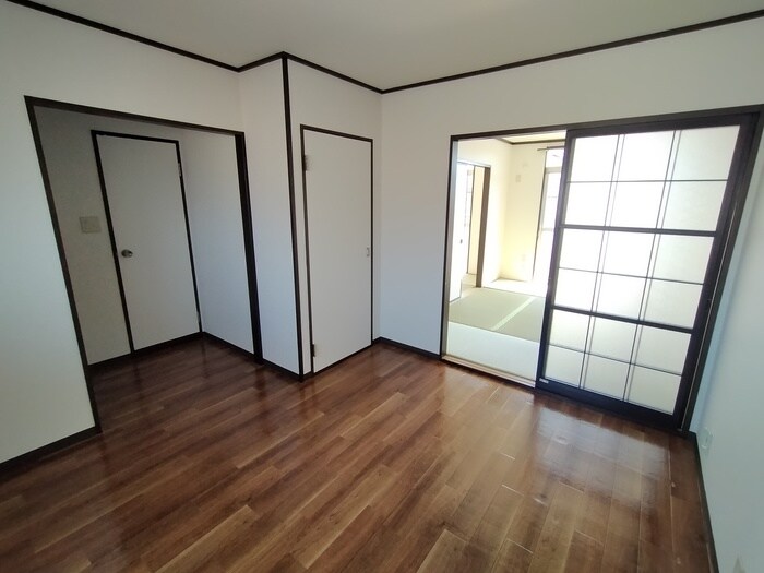 物件内観写真8　(居室)