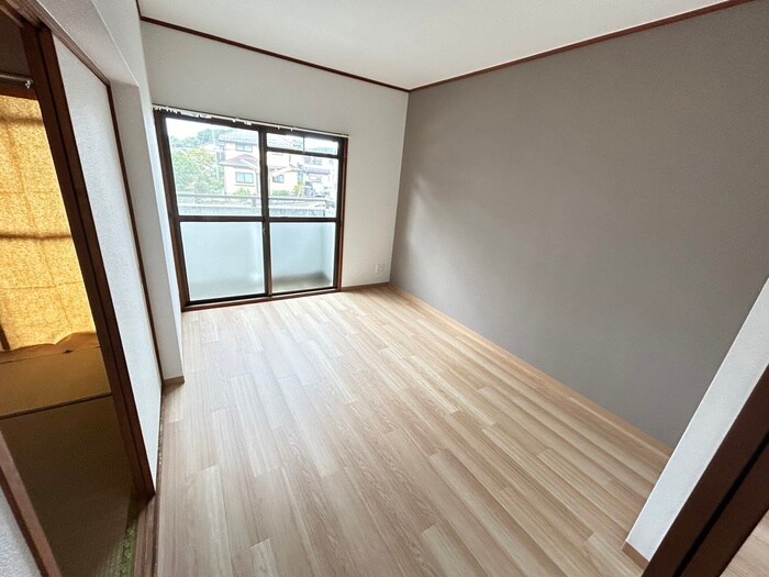 物件内観写真9　(居室)