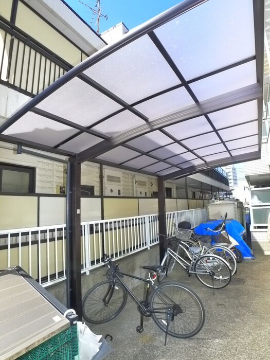 物件外観写真4　(駐輪場)