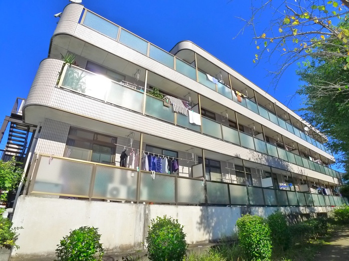 リリーサンヒルズ