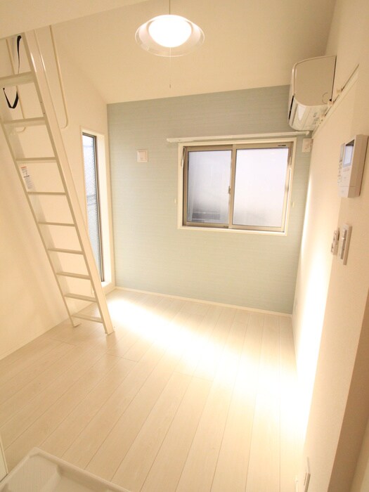 物件内観写真8　(居室)