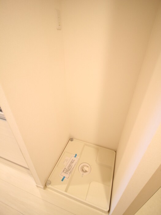 物件内観写真13　(洗濯機置場)