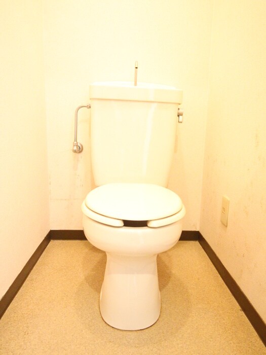 物件内観写真12　(トイレ)